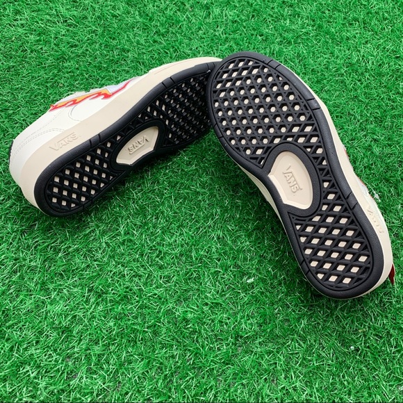 Vans Lowland - Picture 8 of 8